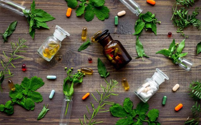 Shampoo with Herbs: A Natural Approach to Hair Care 1 Shampoo with Herbs 2